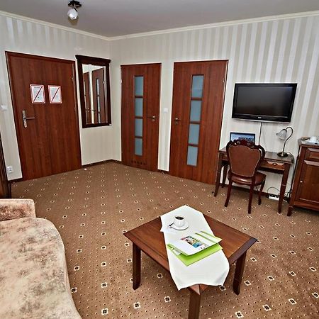 Hotel Soccer Sport Radomsko Exterior photo