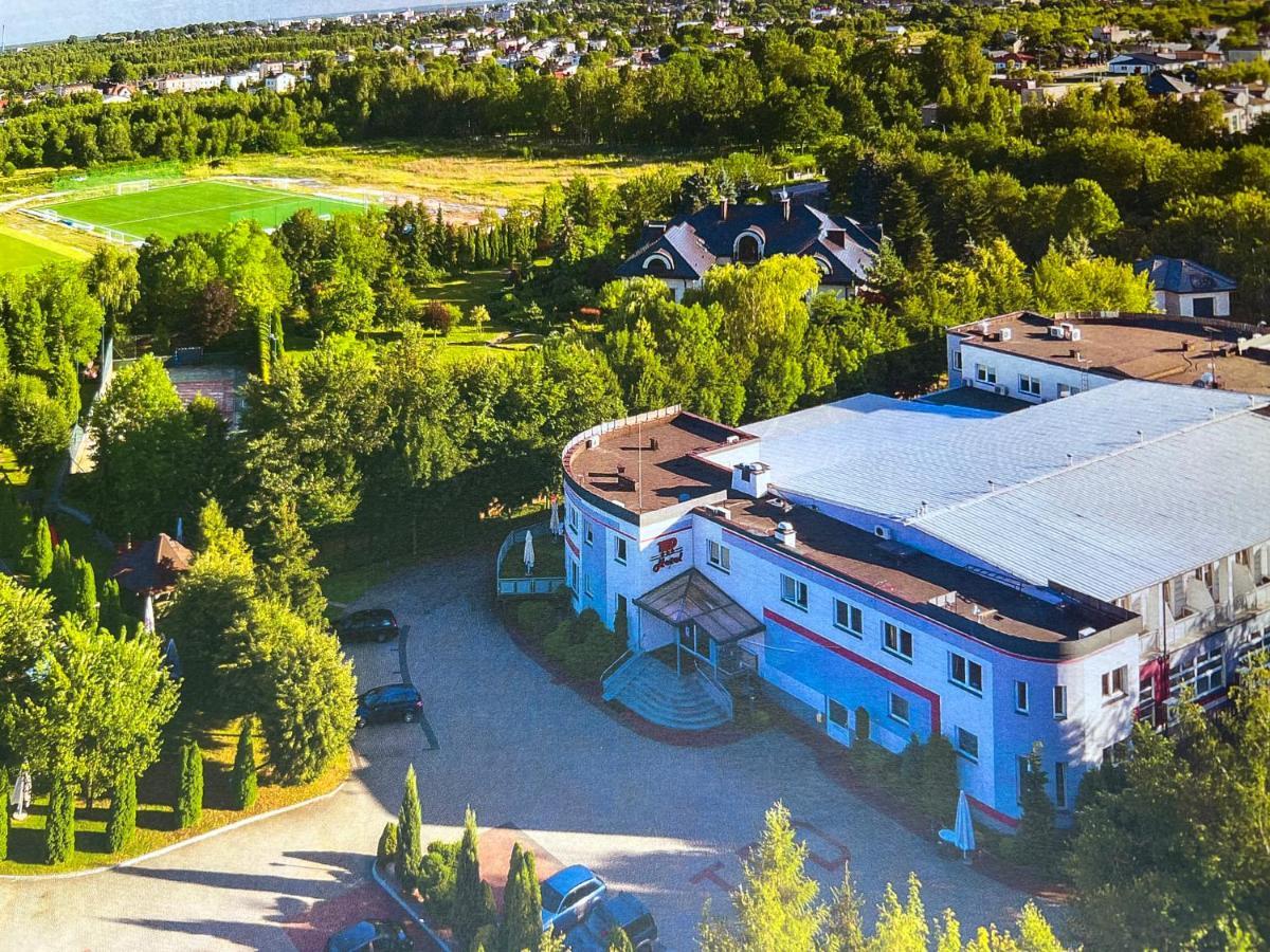 Hotel Soccer Sport Radomsko Exterior photo